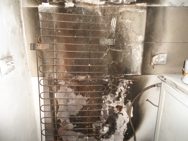 Сгоревший холодильник марки Bosh